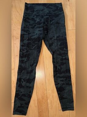 lululemon athletica Camo High-Rise Leggings in Dark Green & Black